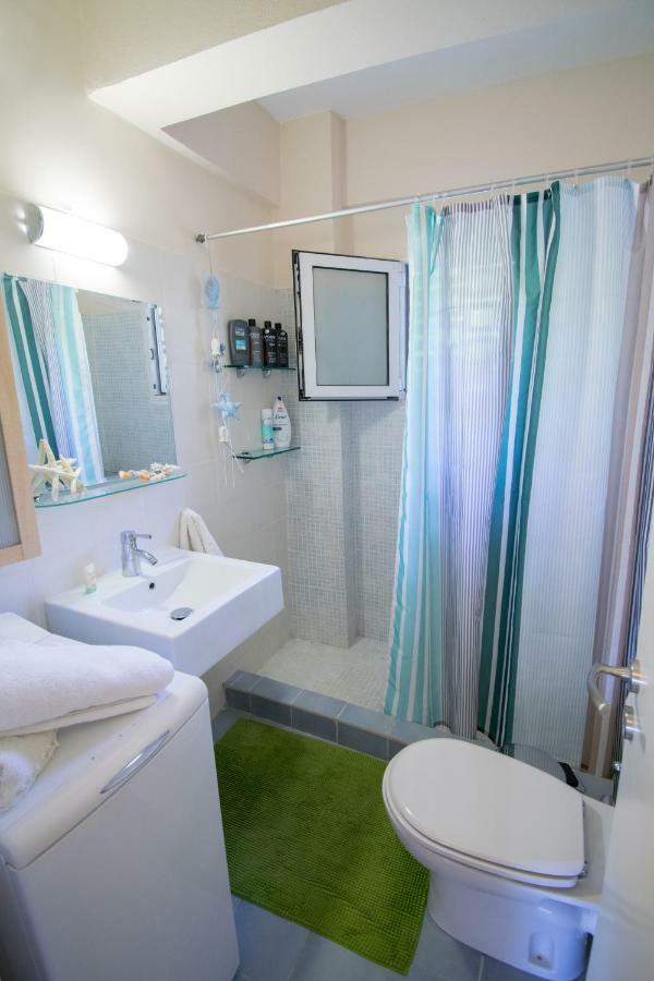 Beach House Near Athens Agia Marina  Екстериор снимка
