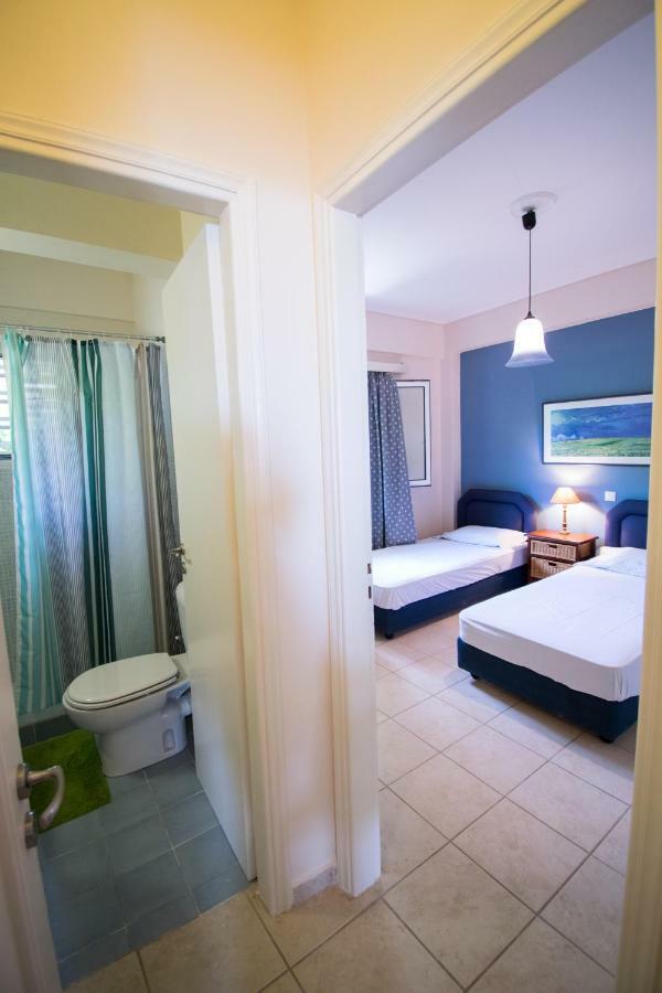 Beach House Near Athens Agia Marina  Екстериор снимка